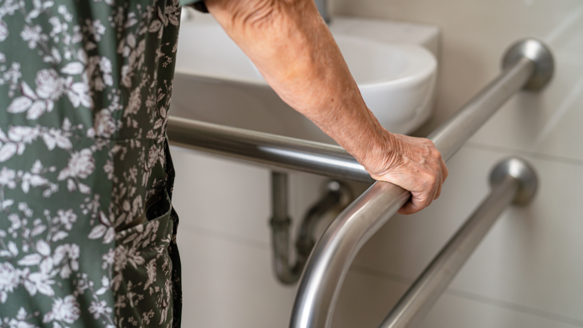 Bathroom Safety with Patients in Mind: Creating Custom Solutions for Each Patient